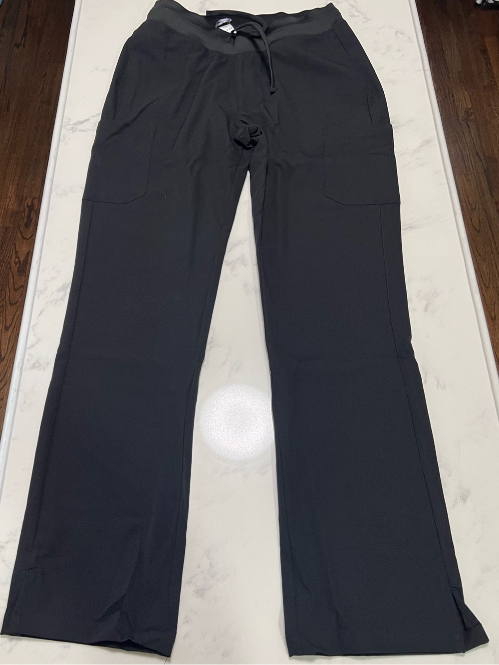 Women’s Black Mandala Cargo Scrub Pant